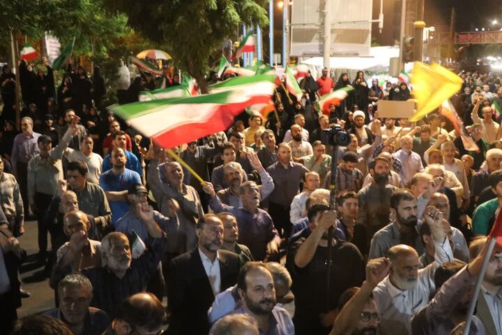 گزارش تصویری/ اجتماع خونخواهی رهبر شهید در قرچک