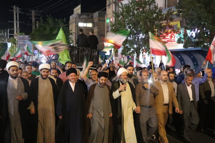 گزارش تصویری/ اجتماع خونخواهی رهبر شهید در قرچک