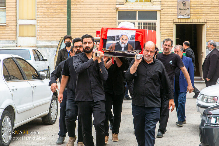 تشییع پیکر حجت‌الاسلام والمسلمین حاج شیخ عباس ظهیری، عضو دفتر مقام معظم رهبری