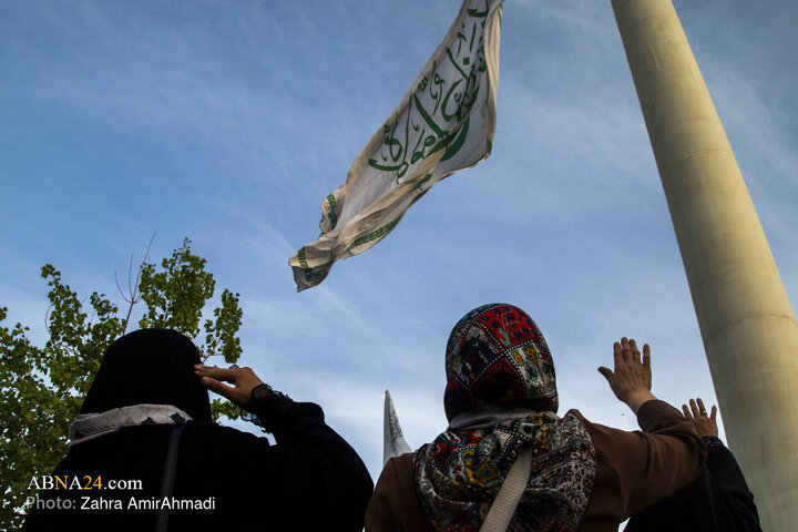 Photos: Ceremony of Raising Largest Blessed Flag of Imam Ali Holy Shrine in Tehran