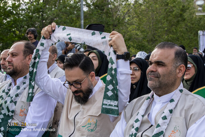 Photos: Ceremony of Raising Largest Blessed Flag of Imam Ali Holy Shrine in Tehran