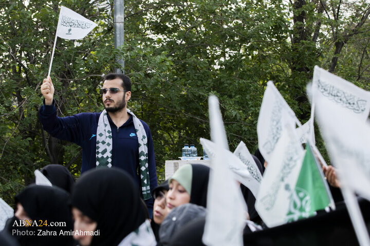 Photos: Ceremony of Raising Largest Blessed Flag of Imam Ali Holy Shrine in Tehran