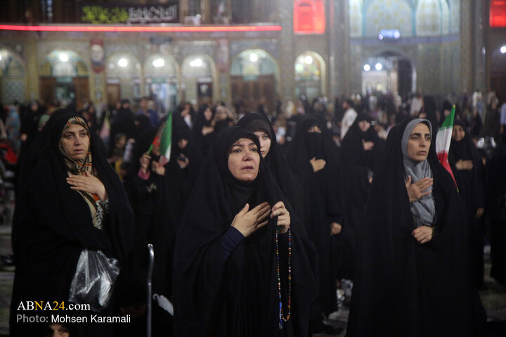 آیین‌ عزاداری و سوگواری شهادت حضرت مسلم بن عقیل(ع) با حضور سخنرانان و مداحان اهل‌بیت(ع) در حرم مطهر حضرت فاطمه معصومه(س) برگزار شد.