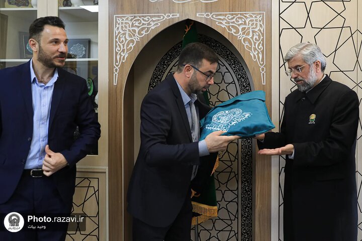 Photos: Donation of the Ghadiriyah Flag of Alawi Shrine to Astan Quds Razavi
