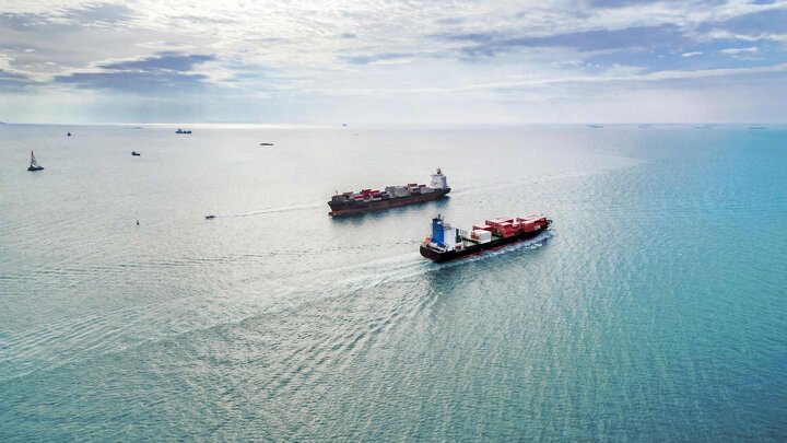 Kapal Rusia dan China Dapat Layanan Khas di Selat Hormuz
