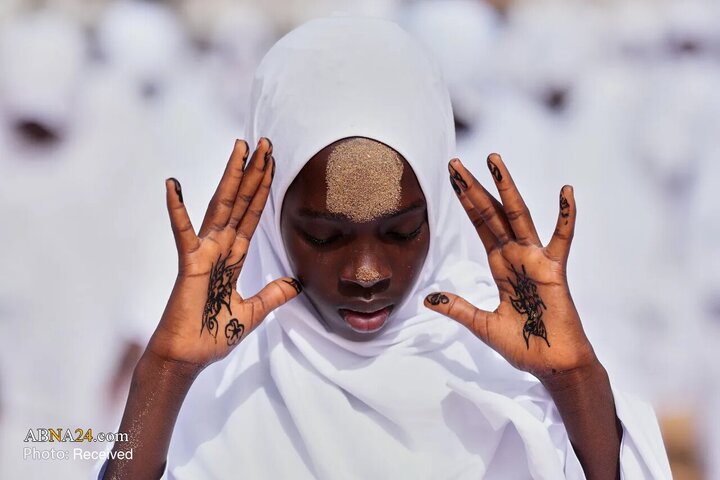 Photos: Muslims Around the World Observing Eid al-Adha