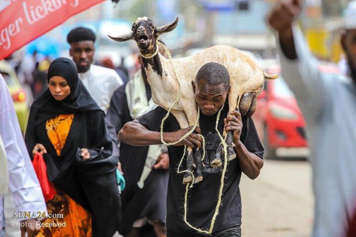 Photos: Muslims Around the World Observing Eid al-Adha