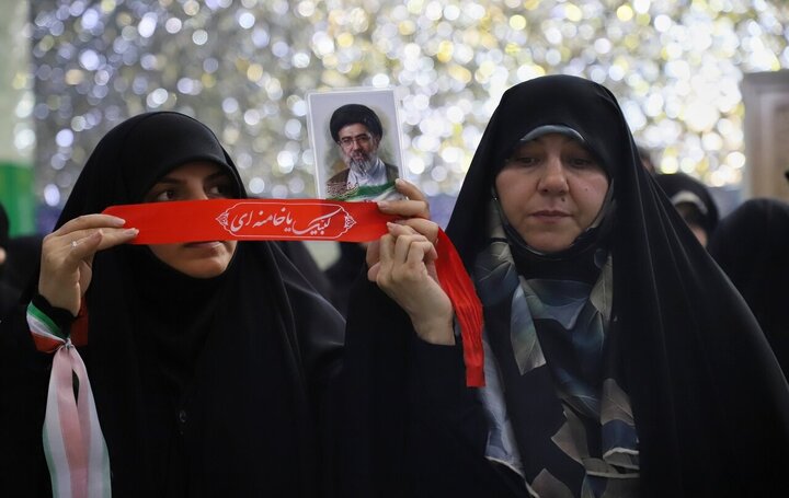 ویدیو | برنامه ویژه «عهد خواهری» در شبستان حضرت زهرا(س)