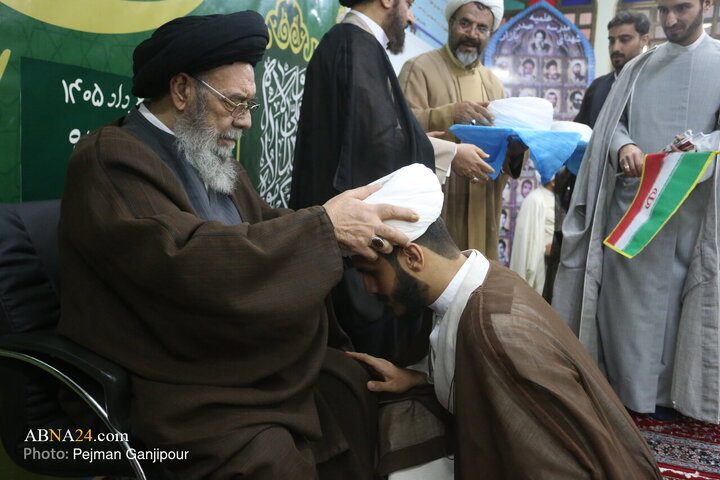 آیین عمامه گذاری طلاب حوزه علمیه اصفهان