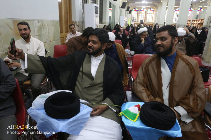 آیین عمامه گذاری طلاب حوزه علمیه اصفهان