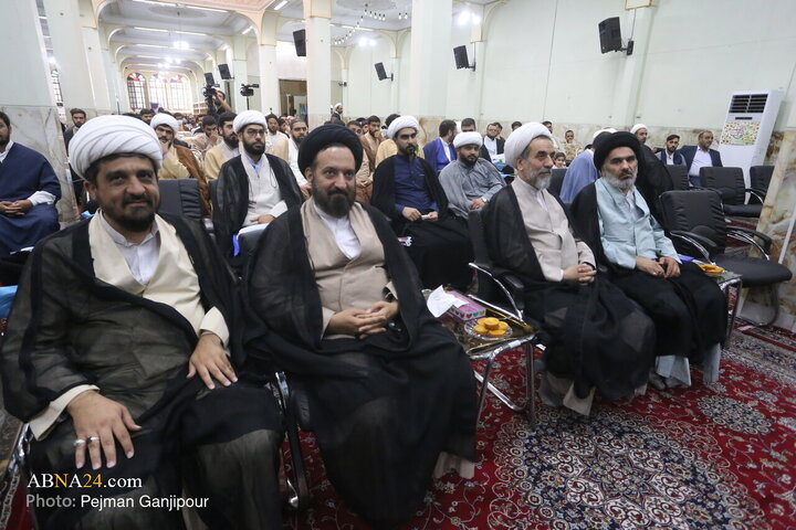 آیین عمامه گذاری طلاب حوزه علمیه اصفهان