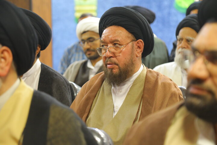 تجلیل از اساتید سادات