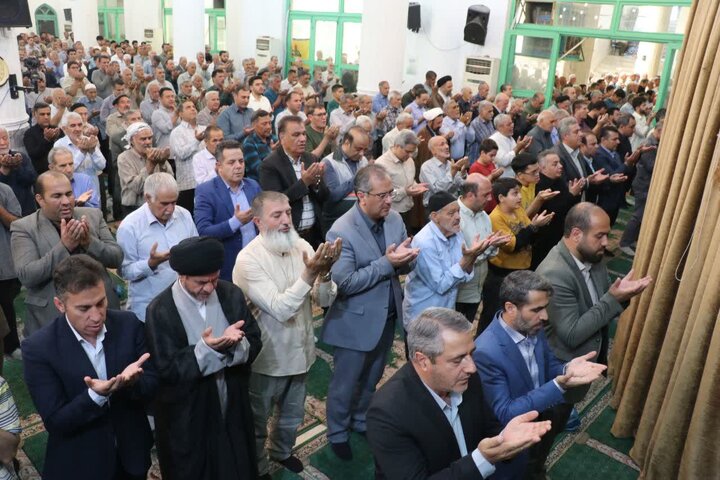 گزارش تصویری/  برگزاری نماز عبادی سیاسی جمعه در قرچک