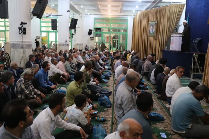 گزارش تصویری/  برگزاری نماز عبادی سیاسی جمعه در قرچک