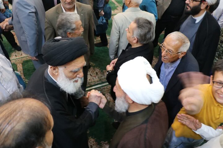 گزارش تصویری/  برگزاری نماز عبادی سیاسی جمعه در قرچک