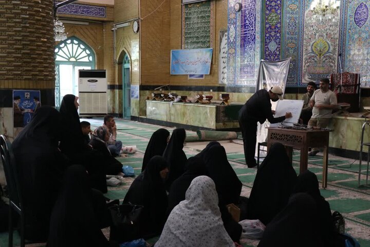گزارش تصویری/  برگزاری نماز عبادی سیاسی جمعه در قرچک