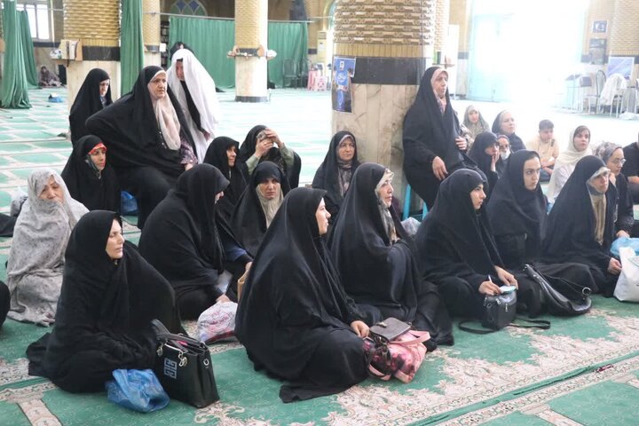 گزارش تصویری/  برگزاری نماز عبادی سیاسی جمعه در قرچک