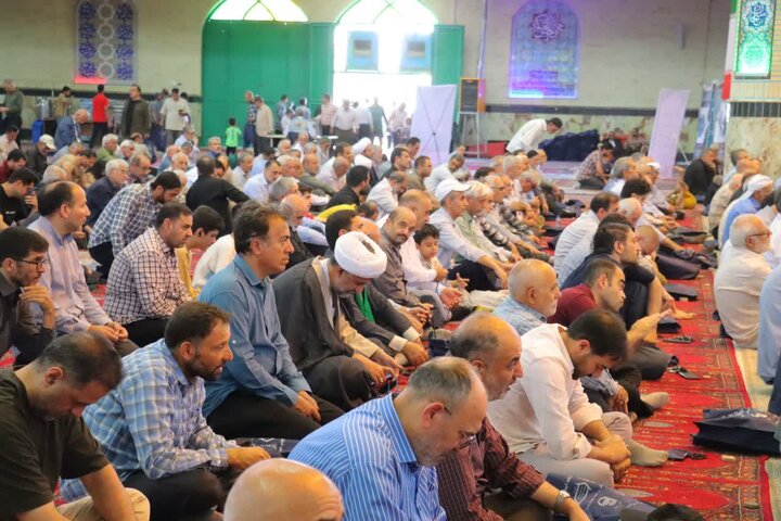 گزارش تصویری/ نماز جمعه حماسی اسلامشهر در سالروز قیام تاریخی ۱۵ خرداد