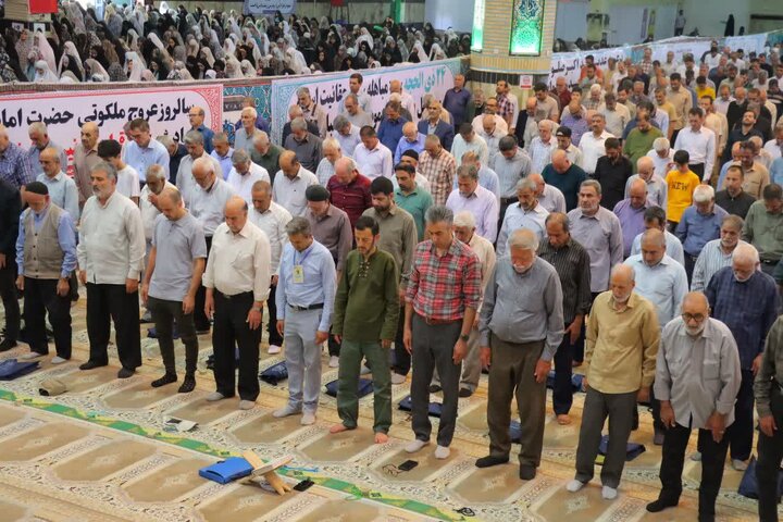 گزارش تصویری/ نماز جمعه حماسی اسلامشهر در سالروز قیام تاریخی ۱۵ خرداد