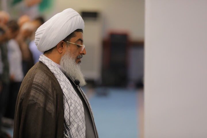 گزارش تصویری/ اقامه نماز جمعه در ساوجبلاغ