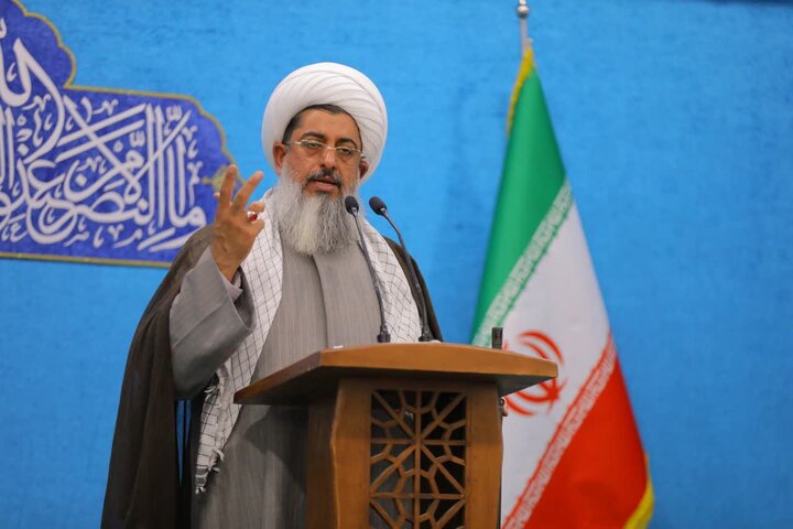 گزارش تصویری/ اقامه نماز جمعه در ساوجبلاغ