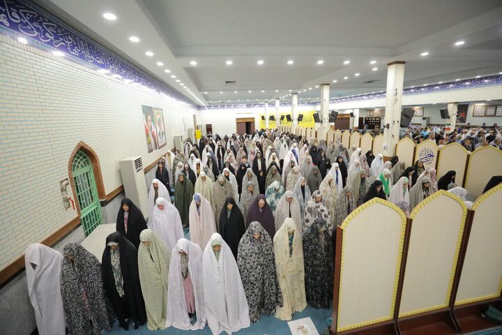 گزارش تصویری/ اقامه نماز جمعه در ساوجبلاغ