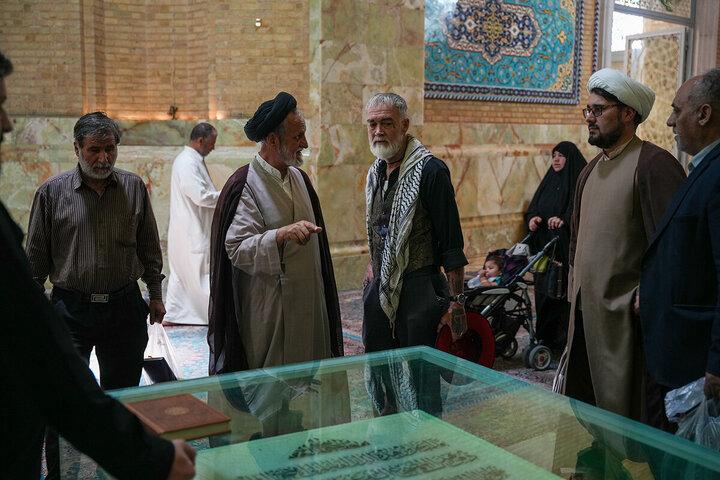 Photos: Former US Marine Visits Holy Shrine of Hazrat Fatemeh Masoumeh (SA)