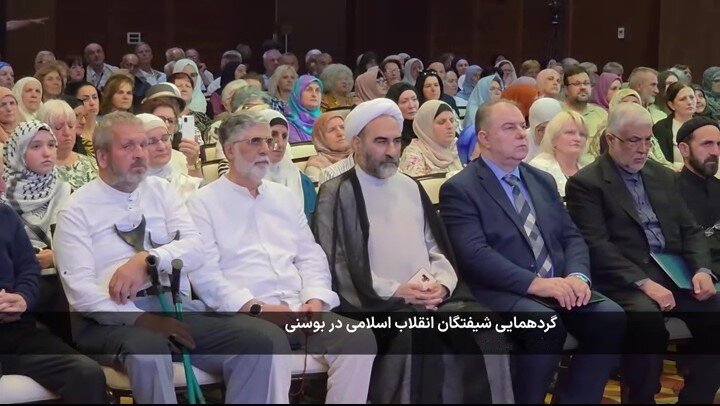 امام خمینی(ره) مبارزه با ظلم را برای ادای تکلیف الهی آغاز کرد/ ایمان و شجاعت؛ عوامل موفقیت انقلاب اسلامی