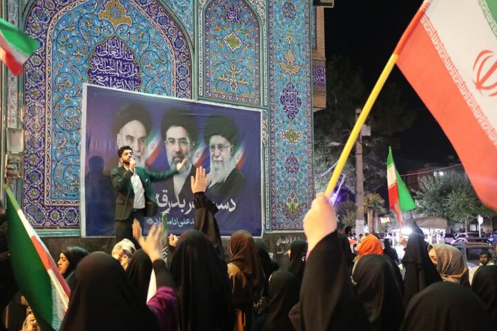 گزارش تصویری/ صدمین شب اجتماع سراسری مردم قرچک
