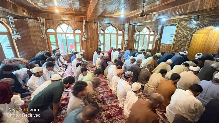 مراسم عید غدیر در امام‌باره شب‌پورا در ماگام کشمیر هند