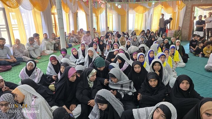 مراسم عید غدیر در امام‌باره شب‌پورا در ماگام کشمیر هند