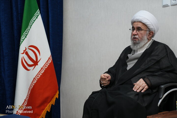 دبیر کل مجمع جهانی اهل بیت(ع) با آیت‌الله اراکی