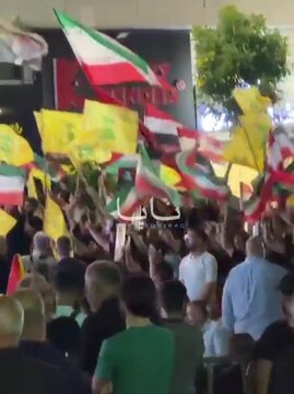 Milhares de pessoas reúnem-se nos subúrbios do sul de Beirute para manifestar apoio ao Eixo da Resistência