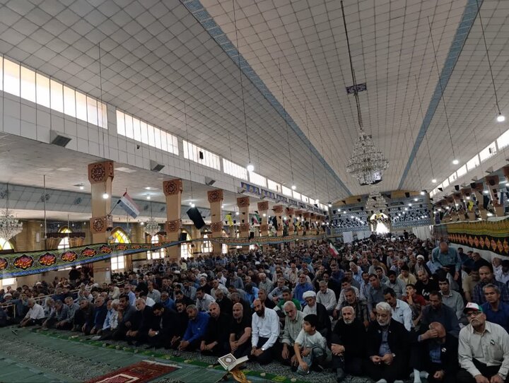 گزارش تصویری/ اقامه نماز جمعه در پاکدشت