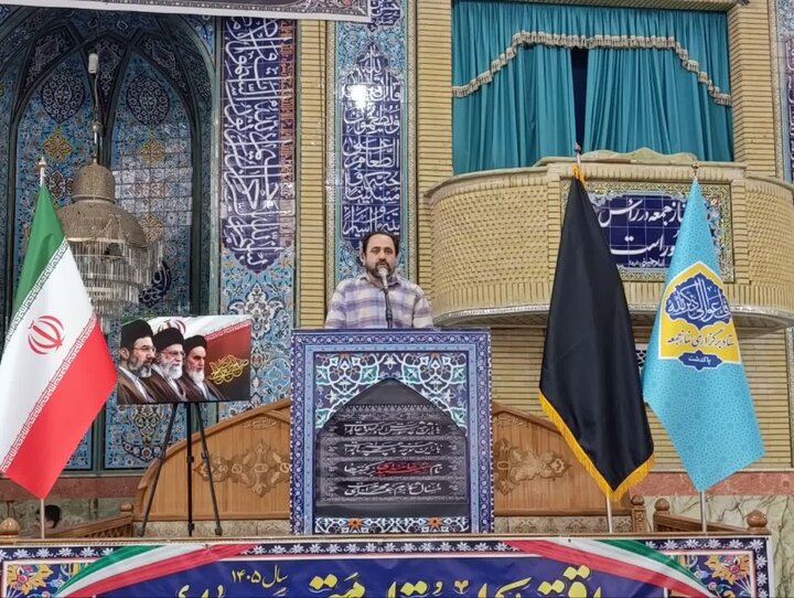 گزارش تصویری/ اقامه نماز جمعه در پاکدشت