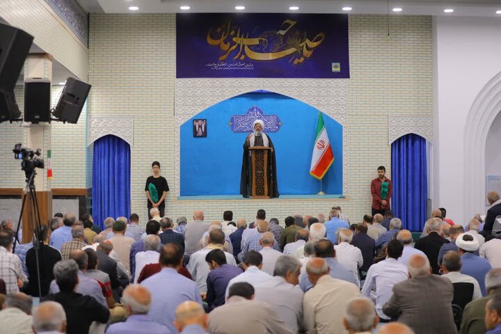 گزارش تصویری/ اقامه نماز جمعه در ساوجبلاغ