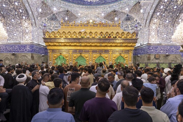 Informe fotográfico | El ambiente de la última noche de viernes del mes de Dhu al-Hiyya en el mausoleo de Abu al-Fadl al-Abbás (PB)