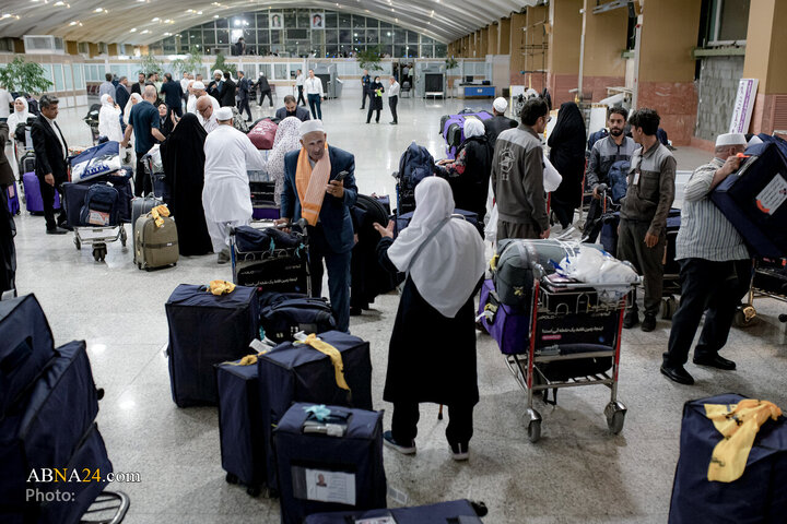 Photos: Return of Iranian Hajj Pilgrims to Holy City of Mashhad