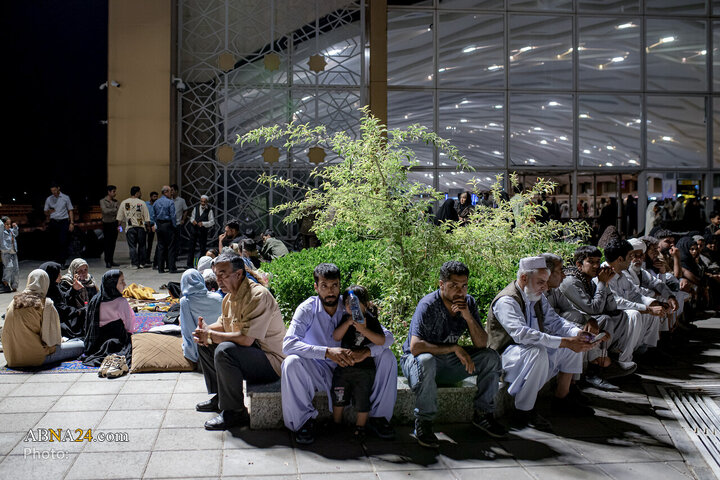 Photos: Return of Iranian Hajj Pilgrims to Holy City of Mashhad