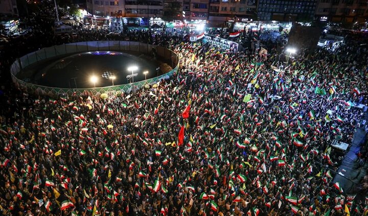 واکنش تند سفارت ایران به وزیر خارجه لبنان: واقع‌بین باشید، مردم حامی نظام هستند