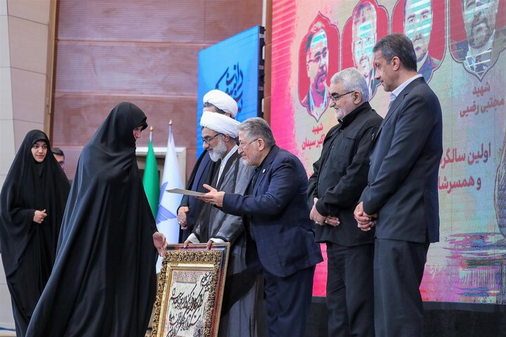 گزارش تصویری/  مراسم اولین سالگرد شهادت دکتر محمدمهدی طهرانچی