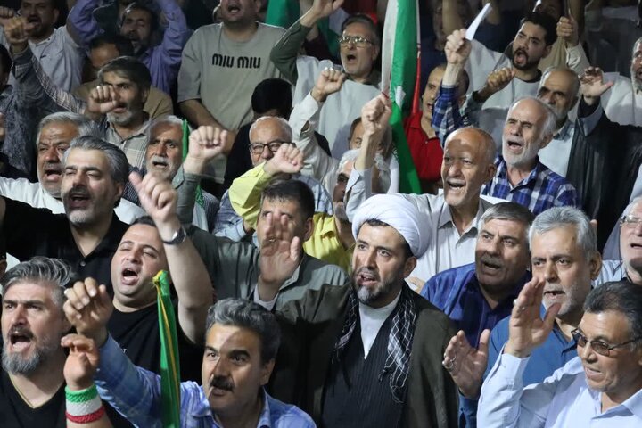 گزارش تصویری/ موج صدوپنجم حماسه حضور و خون‌خواهی رهبر شهید در اسلامشهر