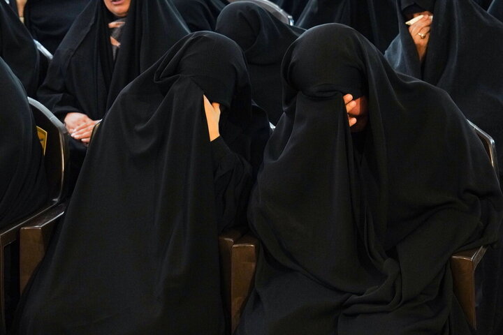 Photos: Honoring of Active Women in Qom Province's Nightly Gatherings Held at Hazrat Masoumeh Shrine