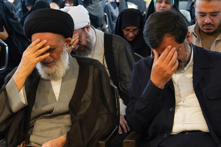 Photos: Honoring of Active Women in Qom Province's Nightly Gatherings Held at Hazrat Masoumeh Shrine