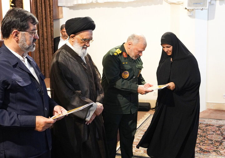 Photos: Honoring of Active Women in Qom Province's Nightly Gatherings Held at Hazrat Masoumeh Shrine