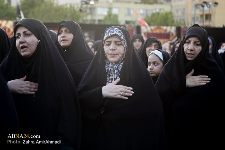 اهتزاز بزرگترین پرچم عزای حسینی