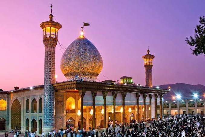 اجرای طرح ویژه ترافیکی ماه محرم در محدوده حرم مطهر شاهچراغ(ع)