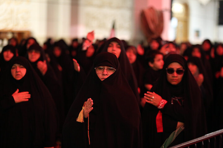 Photos: First Night of Muharram Mourning Ceremony Held at Hazrat Masoumeh Holy Shrine