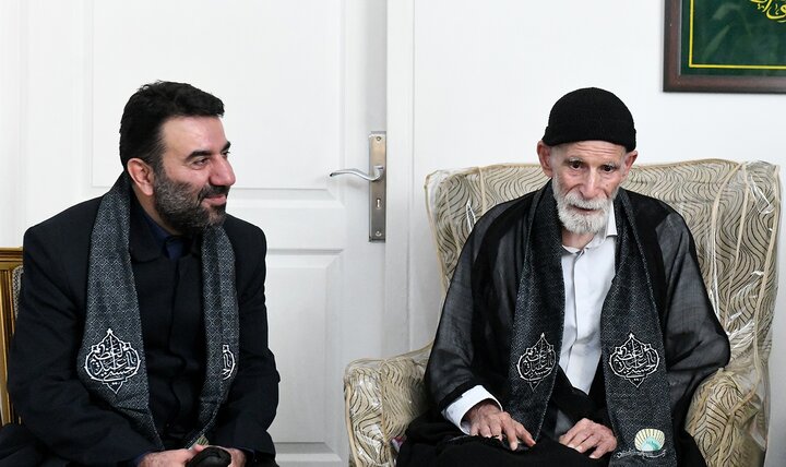 گزارش تصویری/ تقدیر از استاد غلامرضا سازگار پیرغلام اهل‌بیت(ع)