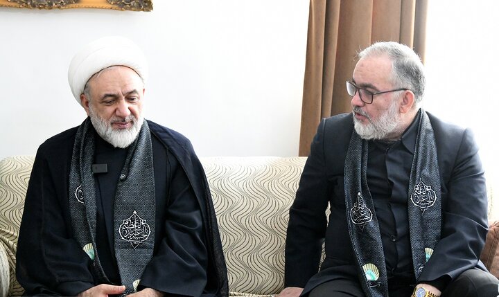 گزارش تصویری/ تقدیر از استاد غلامرضا سازگار پیرغلام اهل‌بیت(ع)